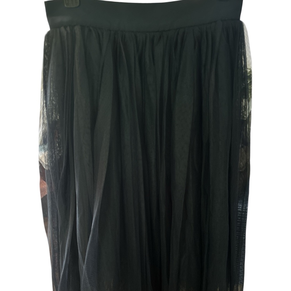 NWT Elegant Black Tulle Midi Skirt W 14.5 L 29